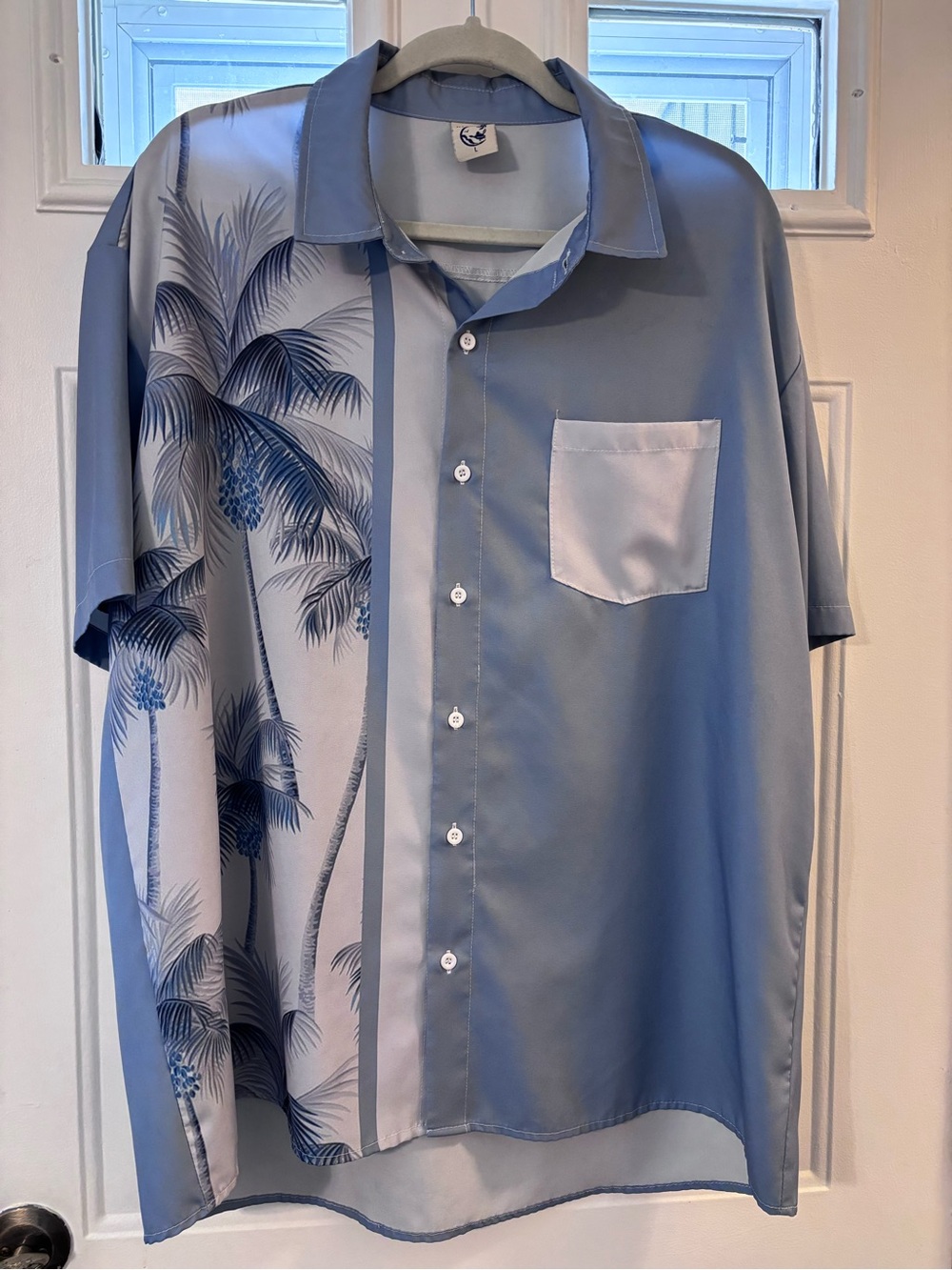 Men's Light Blue Short-Sleeve Palm Print Button-Down Shirt